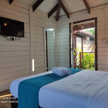 Waterscape Beach Resort วากาตอร์ ภายนอก รูปภาพ